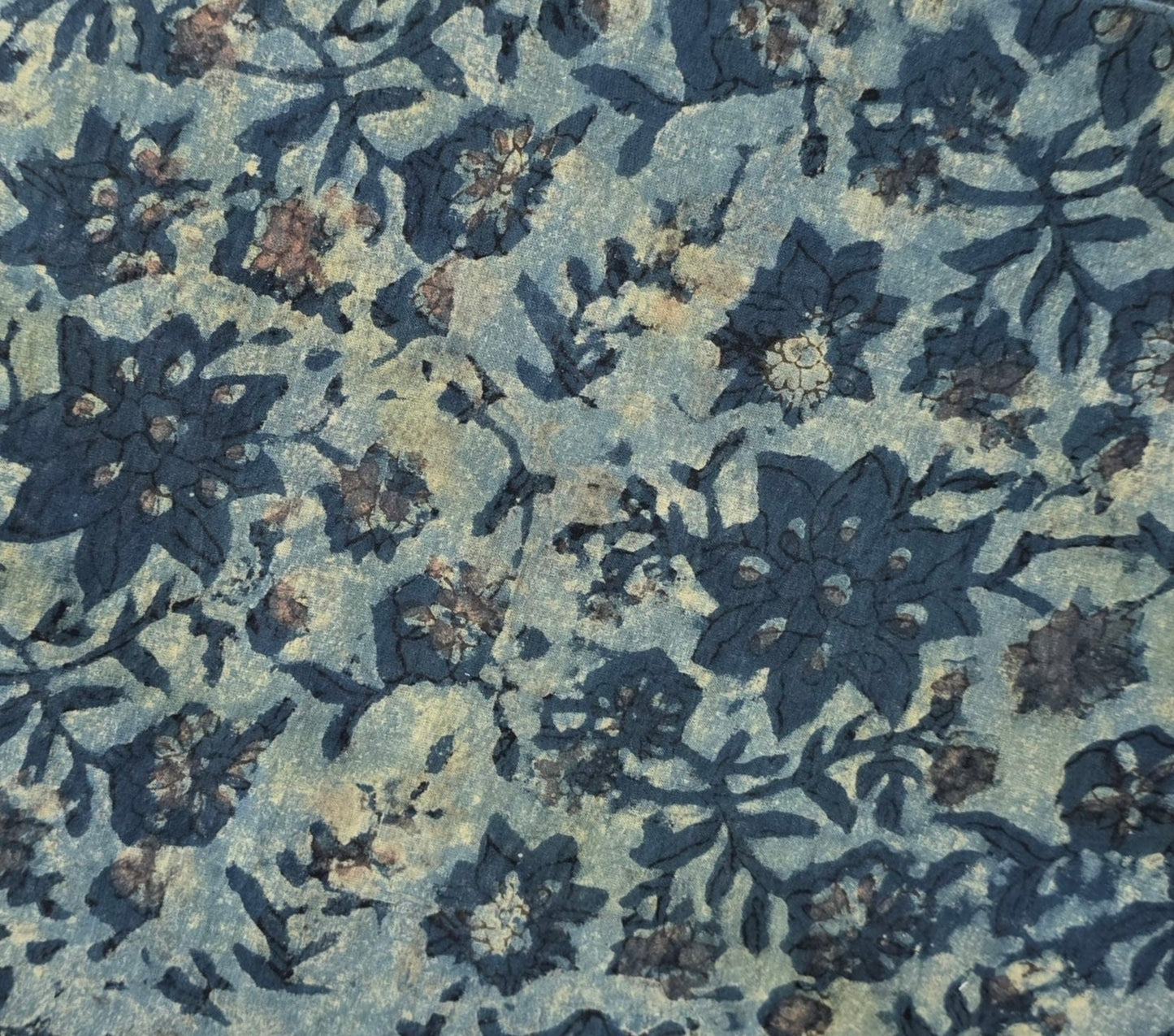 Blue floral blockprinted bed by Raja Doggo, Luxury Pet Goods