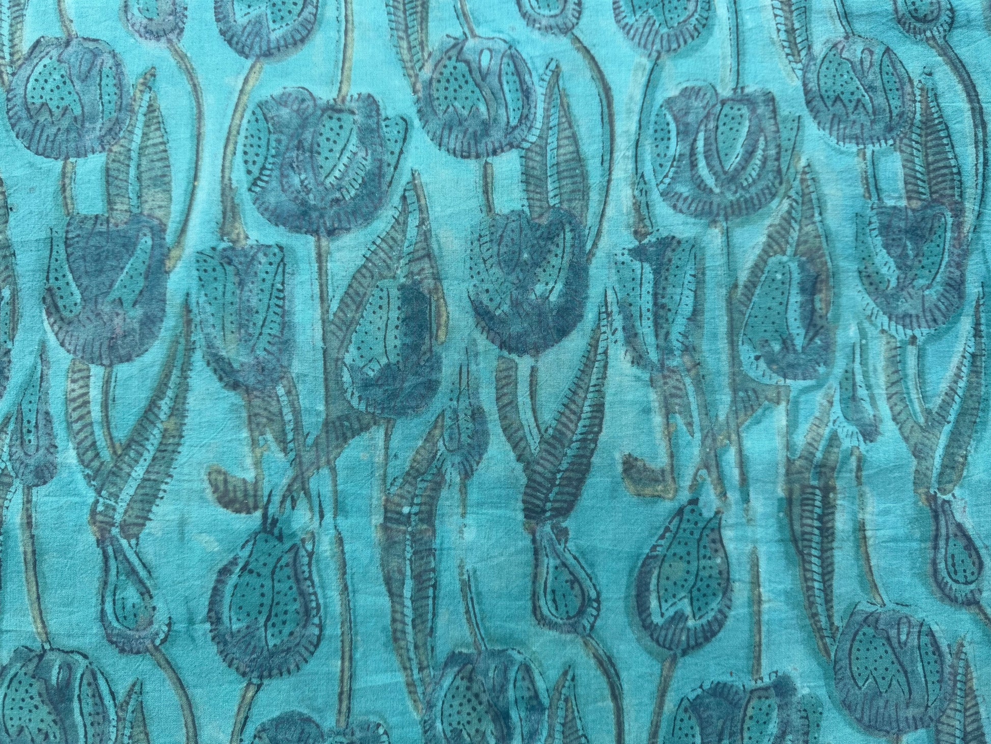 Green Tulip Blockprinted Luxury Dog Bed